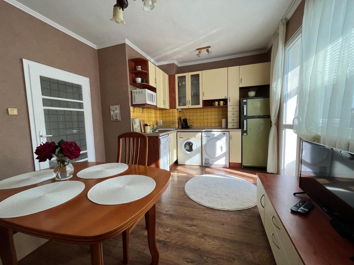 Apartment Acacia Varna Exterior foto