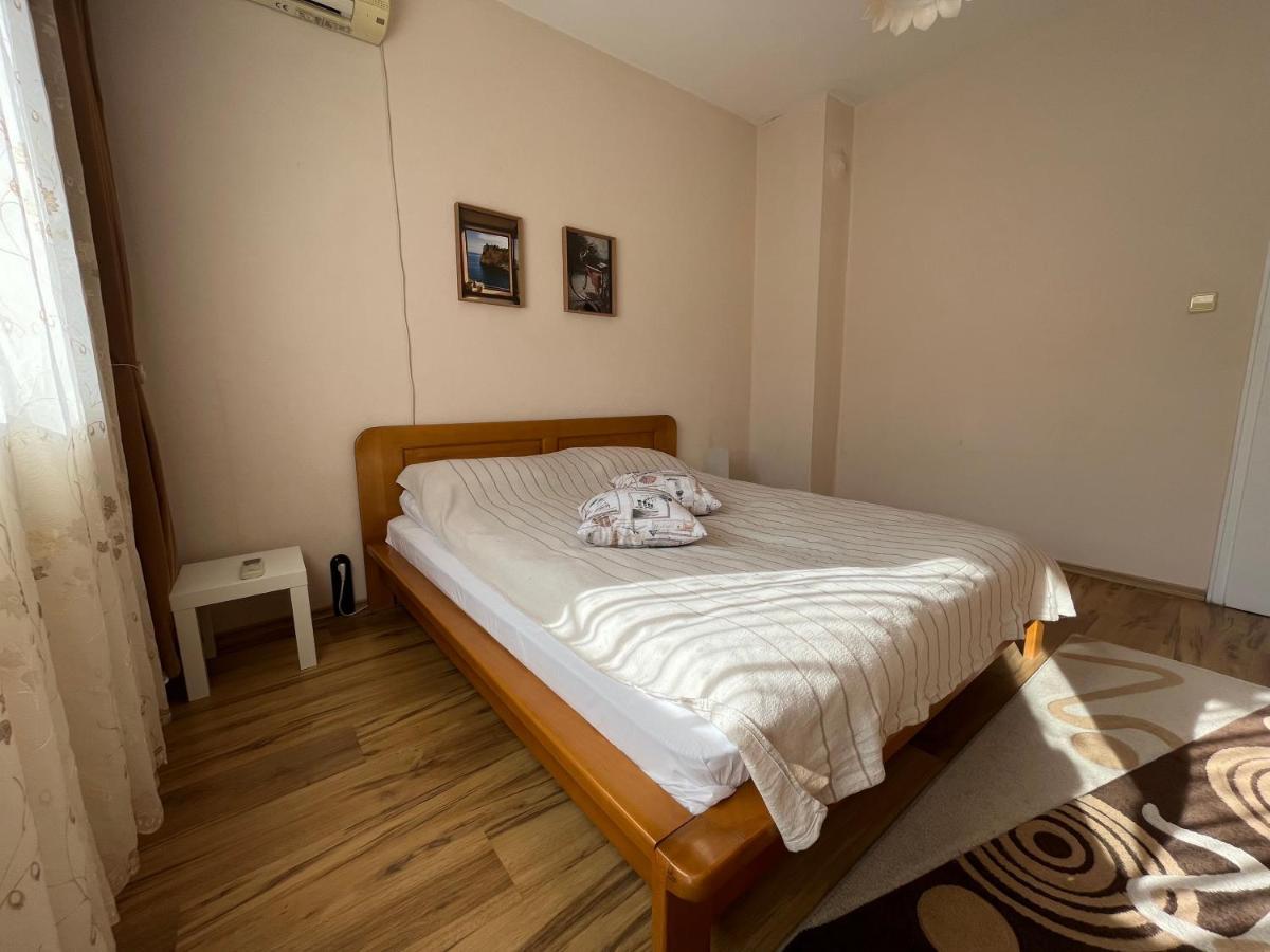 Apartment Acacia Varna Exterior foto